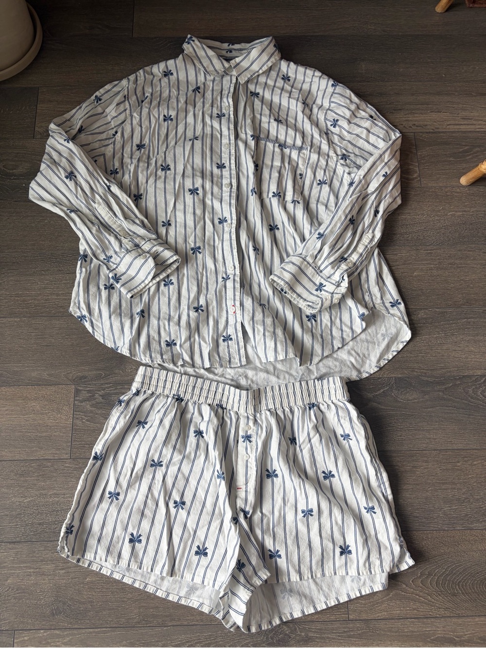 Aerie Blue & White Striped Sleepwear Set - Shorts M - Top L